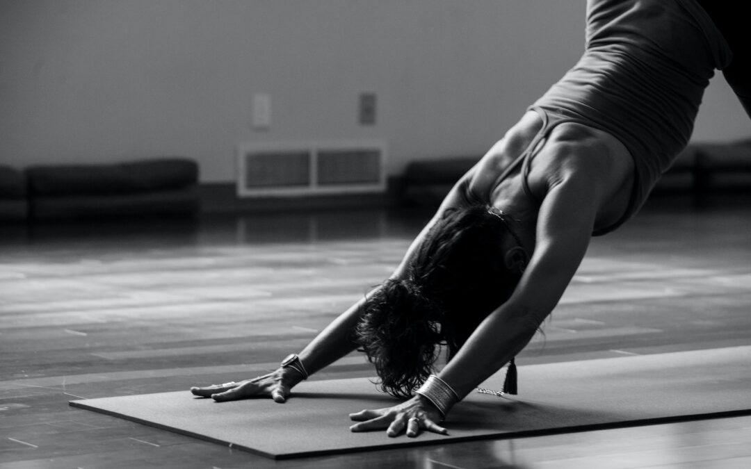 Stretching Your Limits: Mastering Yoga Poses Online